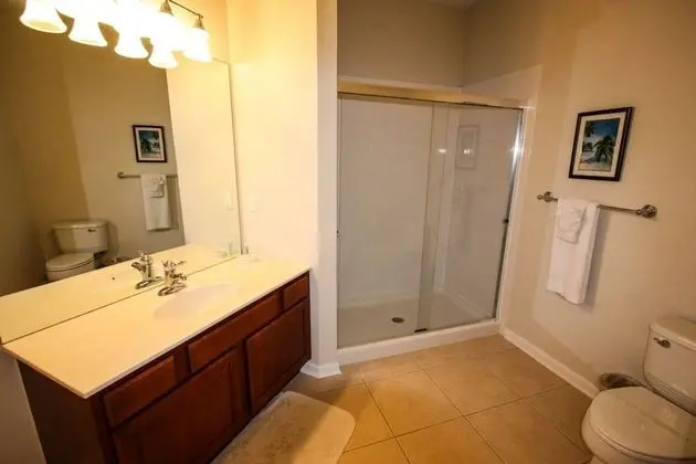 Daire (4114 Vista Cay)