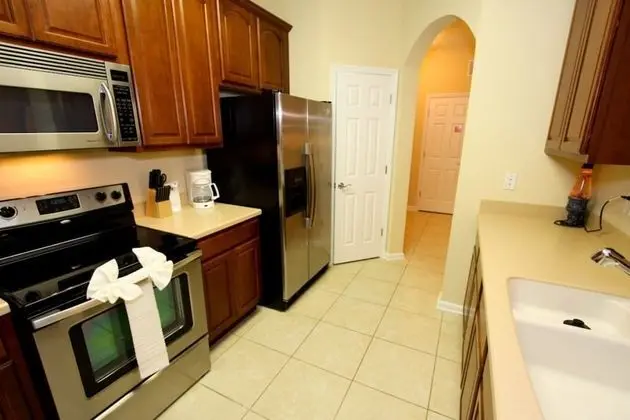 Daire (4126 Vista Cay)