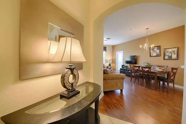 Daire (4126 Vista Cay)