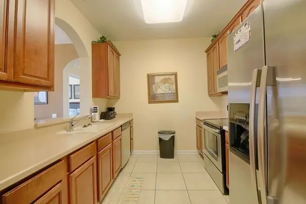 Daire (4126 Vista Cay)