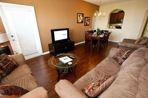Daire (4126 Vista Cay)