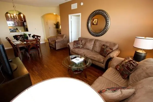Daire (4126 Vista Cay)