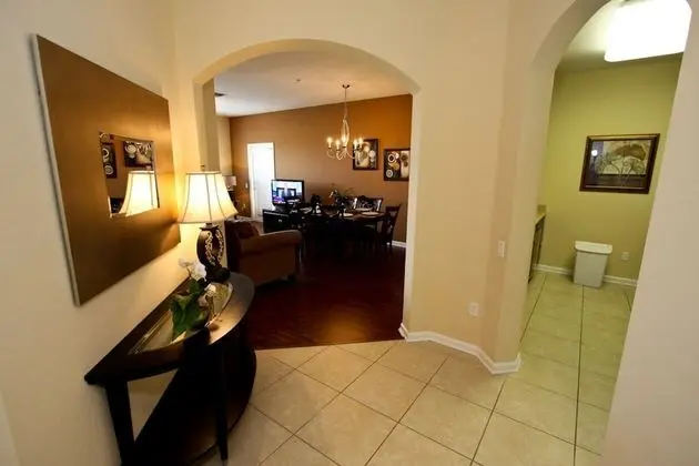 Daire (4126 Vista Cay)