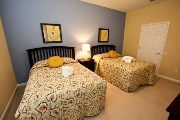 Daire (4126 Vista Cay)