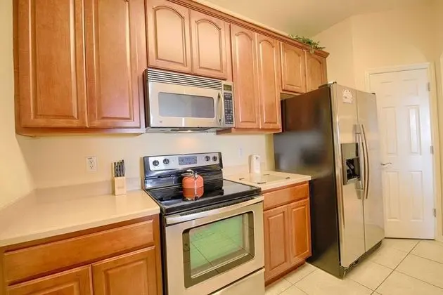 Daire (4126 Vista Cay)
