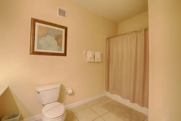 Daire (4126 Vista Cay)