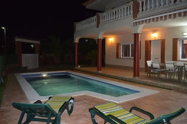 Family Villa, Birden Çok Yatak Odası, Kişiye Özel Havuzlu