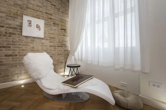 Executive Apart Daire, Deniz Manzaralı, Zemin Kat