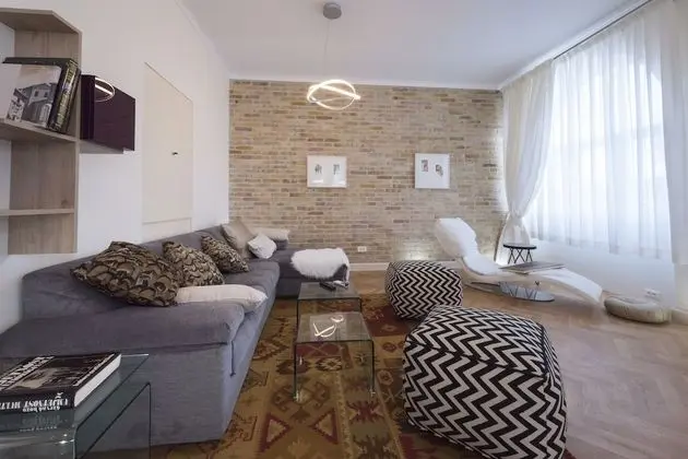 Executive Apart Daire, Deniz Manzaralı, Zemin Kat