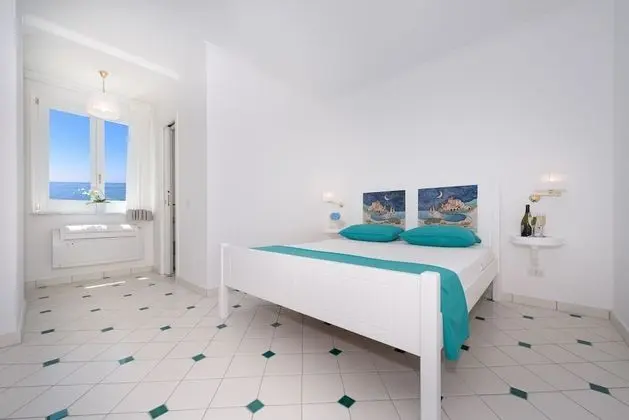 Deluxe Tek Büyük Yataklı Oda, Deniz Manzaralı