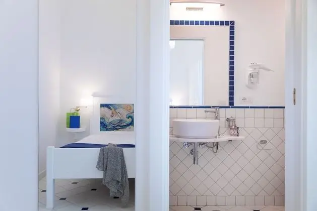 Deluxe Tek Büyük Yataklı Oda, Deniz Manzaralı