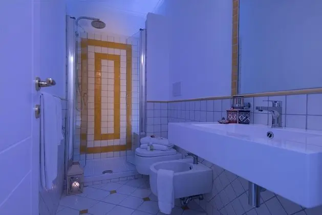 Deluxe Tek Büyük Yataklı Oda, Deniz Manzaralı