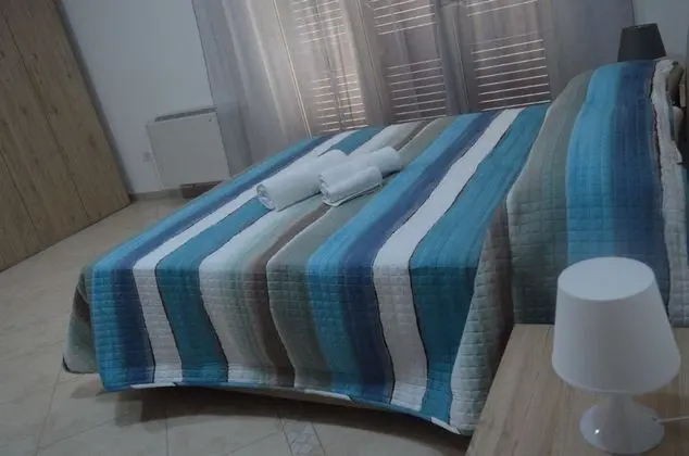 Dört Kişilik Oda, Sigara İçilmez