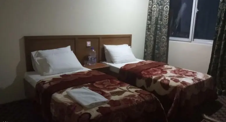 Standard Tek Büyük veya İki Ayrı Yataklı Oda