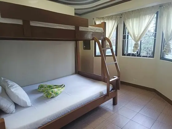 Basic Oda, Birden Çok Yatak, Özel Banyo, Dağ Manzaralı