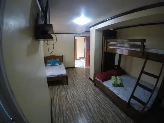 Basic Oda, Birden Çok Yatak, Özel Banyo, Dağ Manzaralı