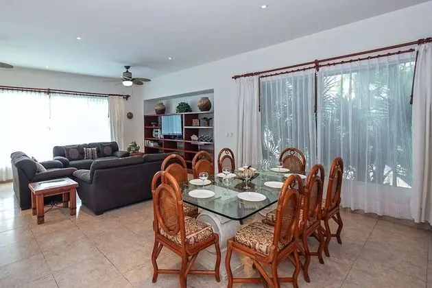 Family Villa, 4 Yatak Odası, Denize Sıfır