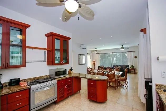 Family Villa, 4 Yatak Odası, Denize Sıfır