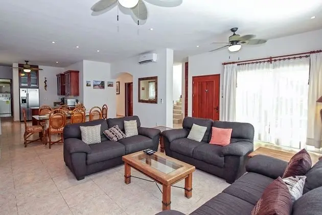 Family Villa, 4 Yatak Odası, Denize Sıfır