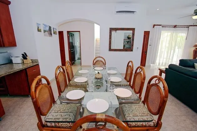 Family Villa, 4 Yatak Odası, Denize Sıfır