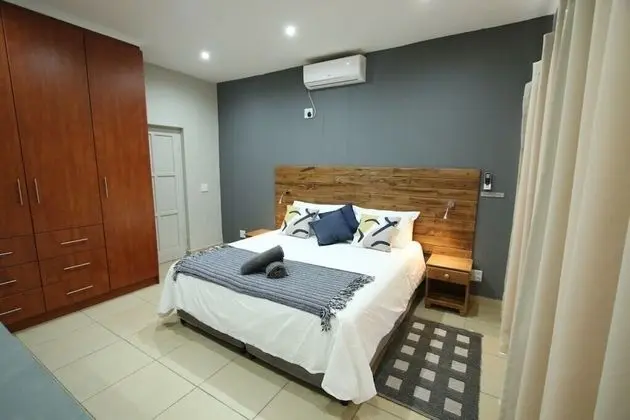 Luxury Tek Büyük Yataklı Oda (King Lodge)