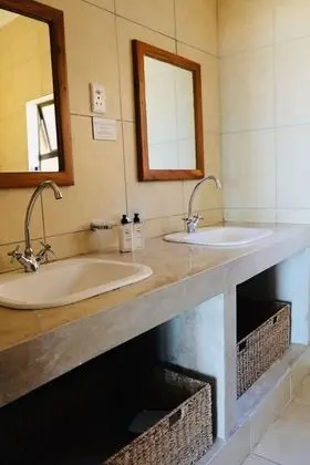 Luxury Tek Büyük Yataklı Oda (King Lodge)