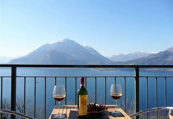 Family Apart Daire, 1 Çift Kişilik Yatak ve Çekyat, Dağ Yamacı (Vista d'Oro Ulivo Apt. 7)