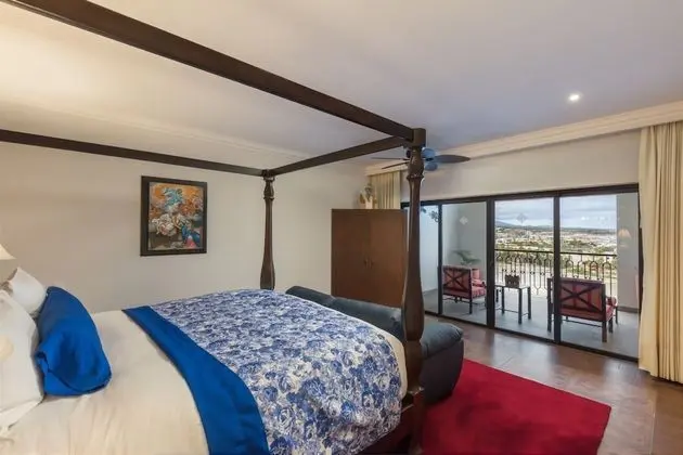 One Bedroom Ocean Vista Suite
