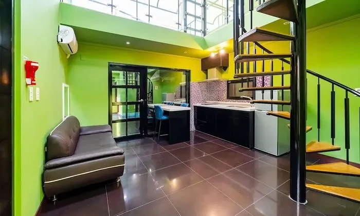 Paris/Luxo/Bellagio - Warm Pool & Run of the House