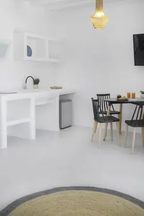Ev