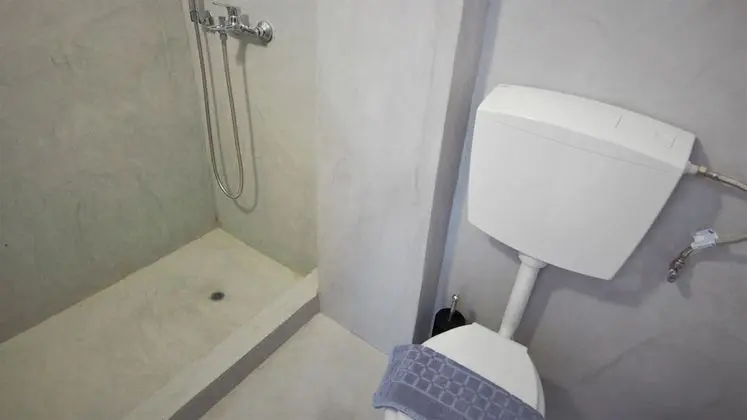 Üç Kişilik Oda