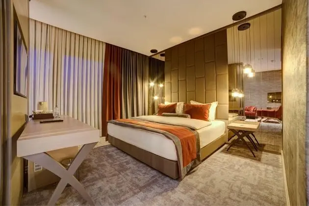 Suite,Deniz Manzaralı,Jakuzili