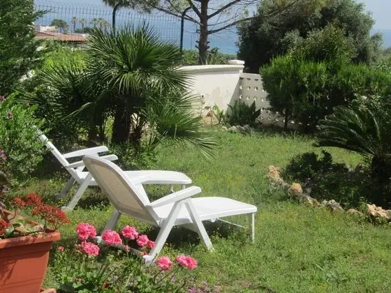 Apart Daire, Deniz Manzaralı, Bahçeli