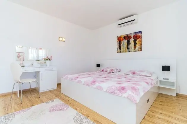 Villa (Four Bedroom House with Terrace)