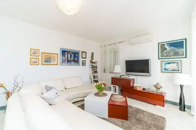 Villa (Four Bedroom House with Terrace)