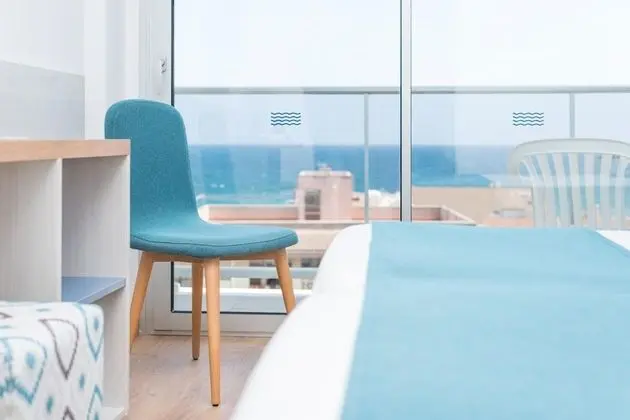Tek Büyük Yataklı Oda, Balkon, Deniz Manzaralı