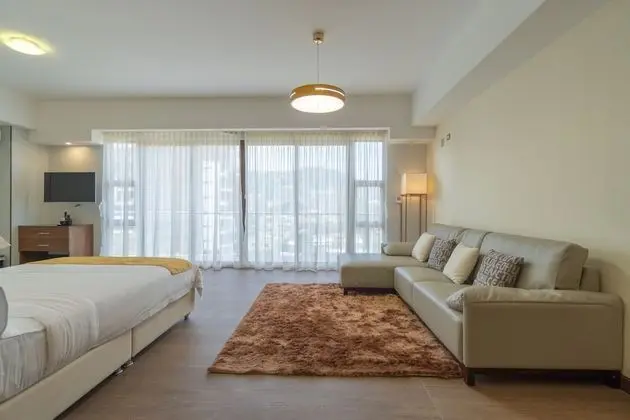 Junior Süit, Havuz Kullanımı, Şehir Manzaralı