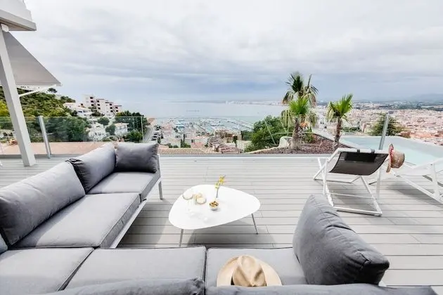 Apart Daire, 3 Yatak Odası, Kişiye Özel Havuzlu, Deniz Manzaralı (Ref. 042)