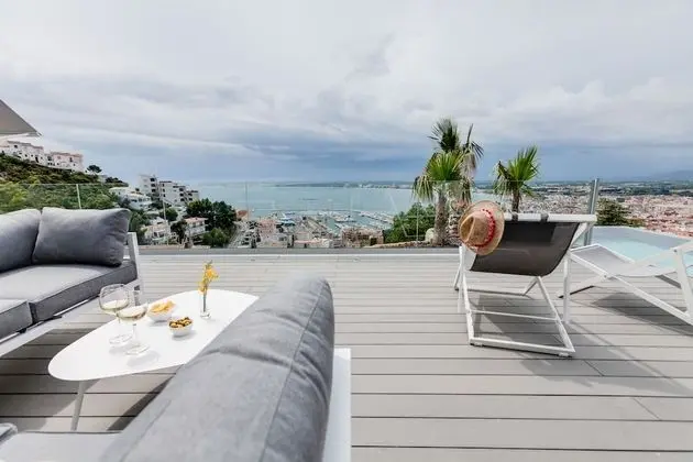 Apart Daire, 3 Yatak Odası, Kişiye Özel Havuzlu, Deniz Manzaralı (Ref. 042)