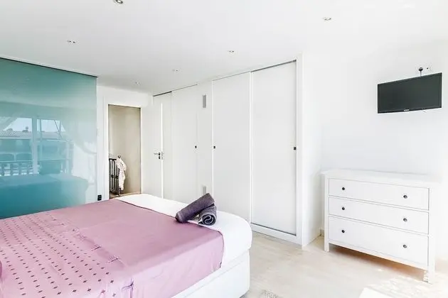 Apart Daire, 2 Yatak Odası, Deniz Manzaralı (Ref. 004)