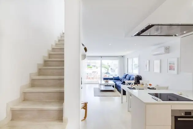 Apart Daire, 2 Yatak Odası, Deniz Manzaralı (Ref. 004)