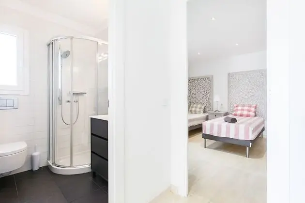 Apart Daire, 2 Yatak Odası, Deniz Manzaralı (Ref. 004)