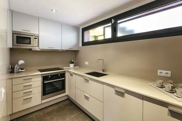 Apart Daire, 2 Yatak Odası, Teras, Deniz Manzaralı (Ref. 002)