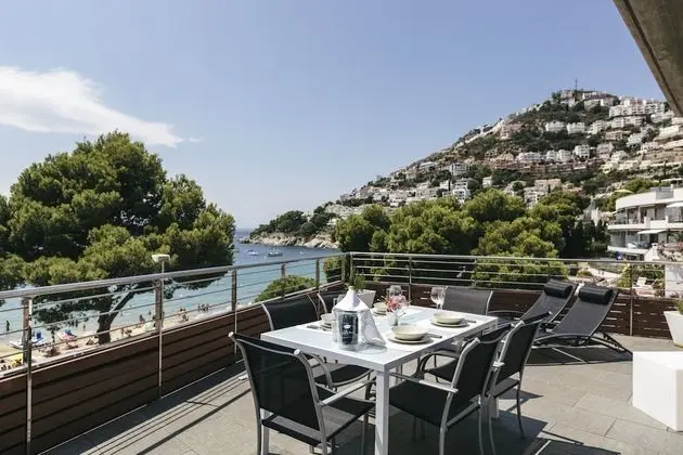 Apart Daire, 2 Yatak Odası, Teras, Deniz Manzaralı (Ref. 002)