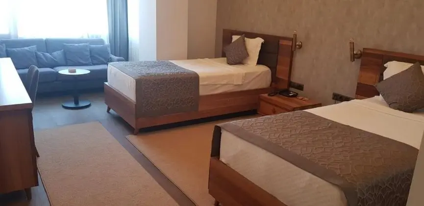 İki Ayrı Yataklı Oda, Şehir Manzaralı