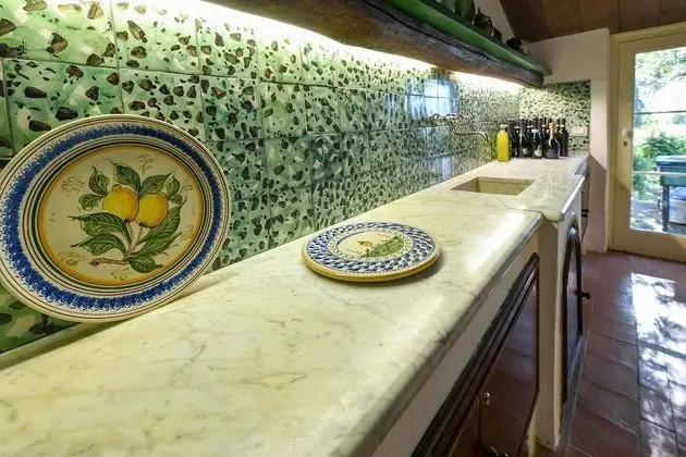 Villa, Sigara İçilebilir