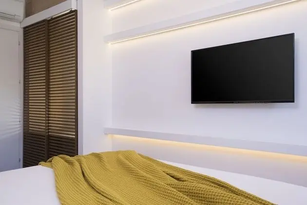 Exclusive Oda, 1 Büyük (Queen) Boy Yatak, Şehir Manzaralı (Purple)