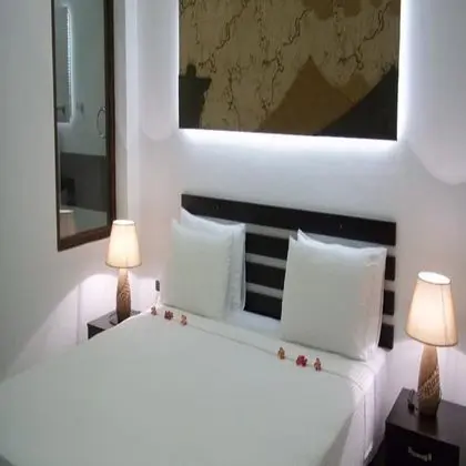 Standard Tek Büyük Yataklı Oda