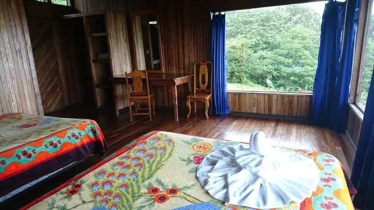 Standard Tek Büyük Yataklı Oda, 2 Çift Kişilik Yatak, Dağ Manzaralı