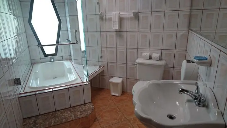 Superior Tek Büyük Yataklı Oda, 2 Çift Kişilik Yatak, Dağ Manzaralı